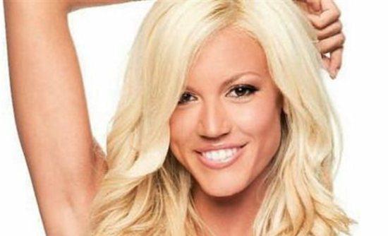 ΦΩΤΟ-Ευτυχισμένη μανούλα η Βάσω Κολλιδά