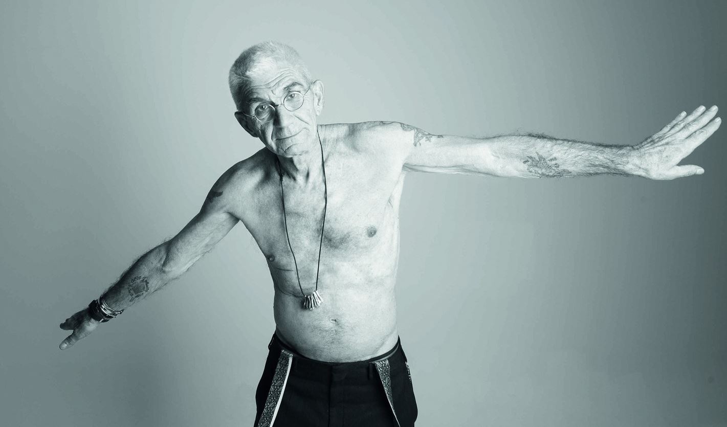 ΦΩΤΟ-Μπουτάρης, Σεφερλής, Τσαβαλιά γυμνοί εναντίον του AIDS