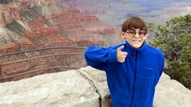 Αυτά θέλει να δει ένας 9χρονος πριν χάσει το φως του