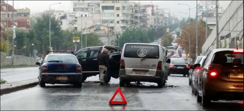Κυκλοφοριακό κομφούζιο στη Θεσσαλονίκη