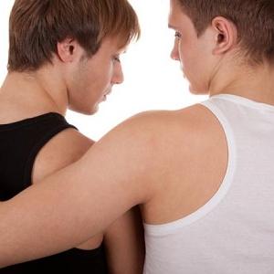 Αίγυπτος-3 χρόνια φυλακή γιατί πήγαν σε γάμο ομοφυλόφιλων