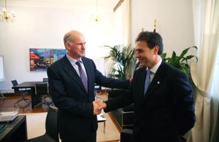 Υπέρ της πρότασης Παπανδρέου πρώην βουλευτής του ΠΑΣΟΚ