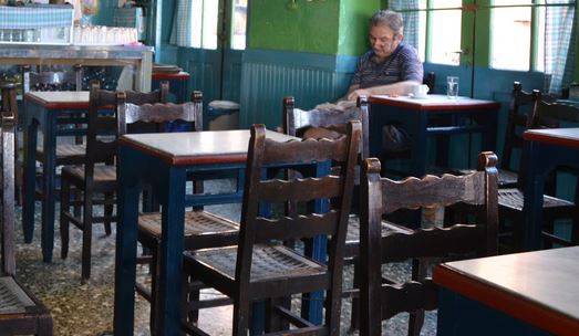 Κλείνουν τα καφενεδάκια στα ακριτικά χωριά από… τα πρόστιμα