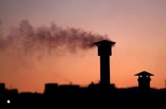 Τα τζάκια «καπνίζουν» επικίνδυνα στην Αθήνα