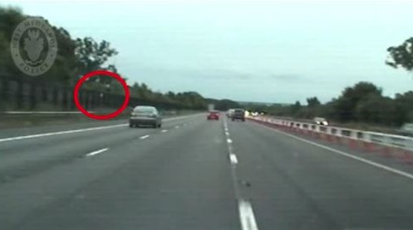 ΒΙΝΤΕΟ-Πέταξαν από το παράθυρο ηρωίνη αξίας 159.000 ευρώ