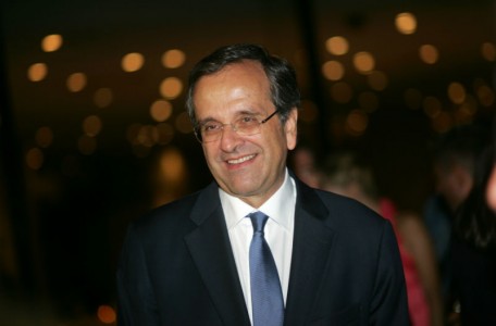 Διάλογος Σαμαρά με τουρίστα στο Ναύπλιο