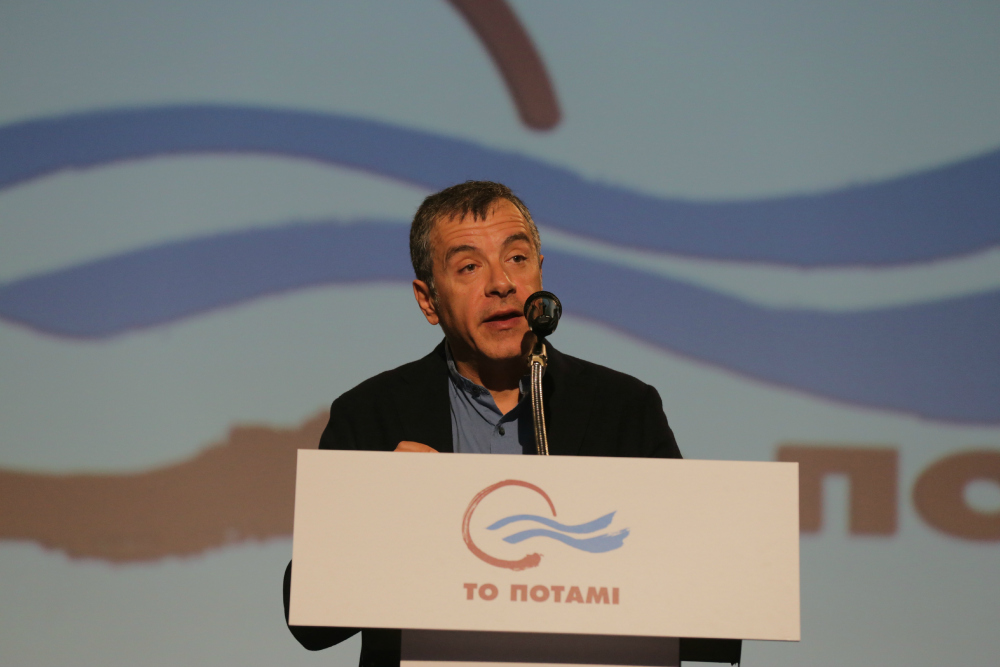 Θεοδωράκης: Η κρίση είναι η ευκαιρία για τη μεγάλη αλλαγή