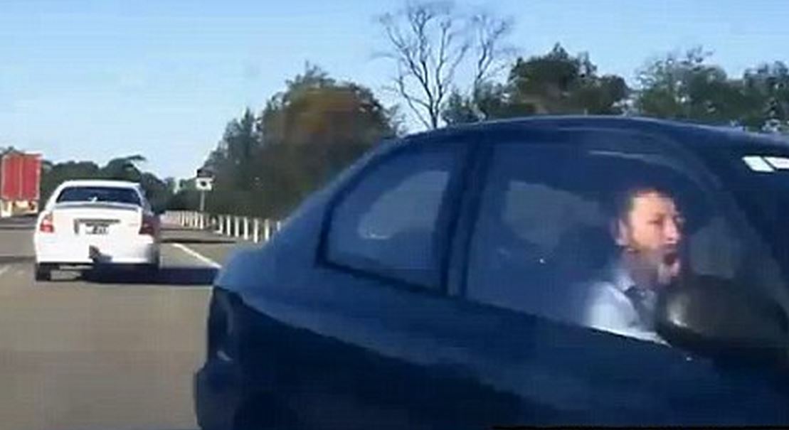 ΒΙΝΤΕΟ-Η έκφραση του οδηγού δευτερόλεπτα λίγο πριν τη… σύγκρουση