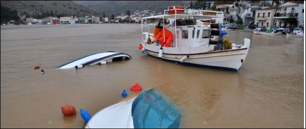 ΒΙΝΤΕΟ-Εικόνες καταστροφής από την κακοκαιρία στη Χίο