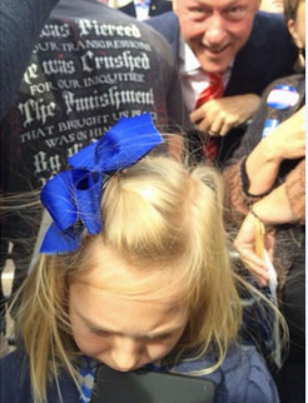 ΦΩΤΟ-Ο Κλίντον και το… phοtobombing