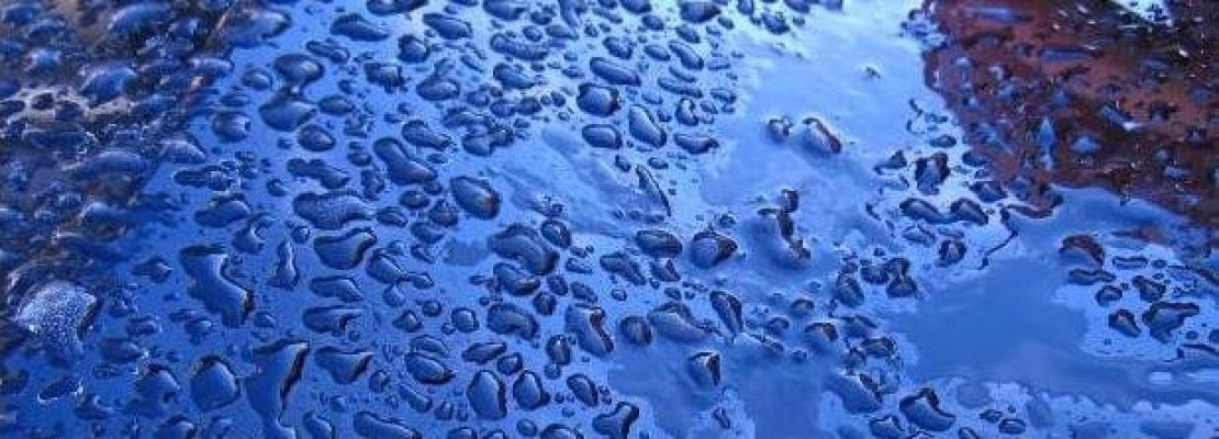 Επιφάνεια απωθεί οποιοδήποτε υγρό