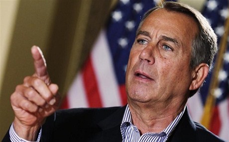 Ρεπουμπλικανοί: Αντισυνταγματική η νομιμοποίηση των παράνομων μεταναστών