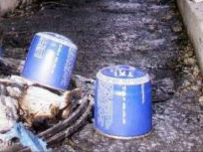 Θεσσαλονίκη-Γκαζάκια σε εισόδους οικοδομών