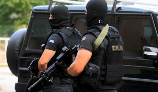 ΤΩΡΑ-Τραυματισμένος ο ένοπλος της Τούμπας