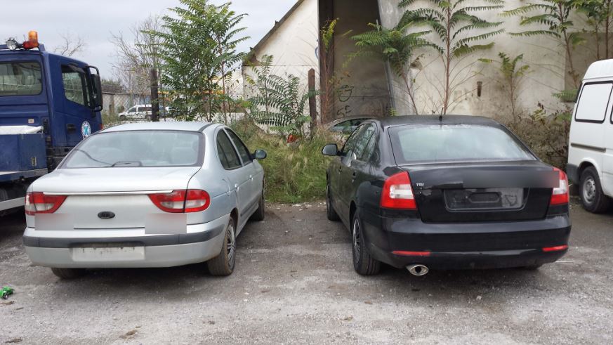 ΦΩΤΟ-Έπιασαν σπείρα με λαθραία τσιγάρα