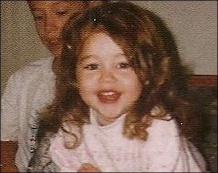 Ποιο είναι το κοριτσάκι της φωτογραφίας;