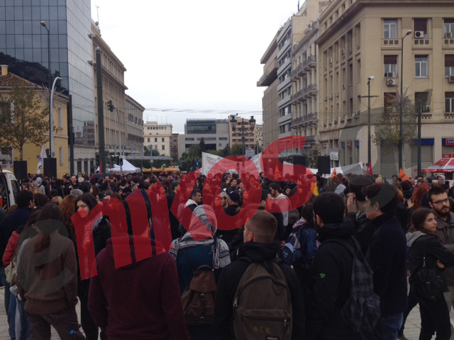 Νέες ΦΩΤΟ από τα Προπύλαια-Σε αστυνομικό κλοιό η Πρυτανεία
