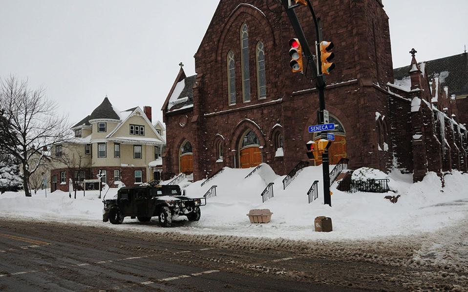 Στους 13 οι νεκροί από τη χιονοθύελλα στις ΗΠΑ