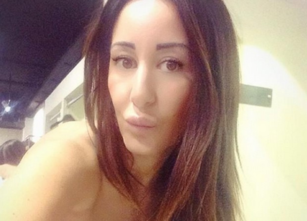 ΦΩΤΟ-Η σέξι Εμμανουέλα προβλέπει νίκη της Γιουβέντους