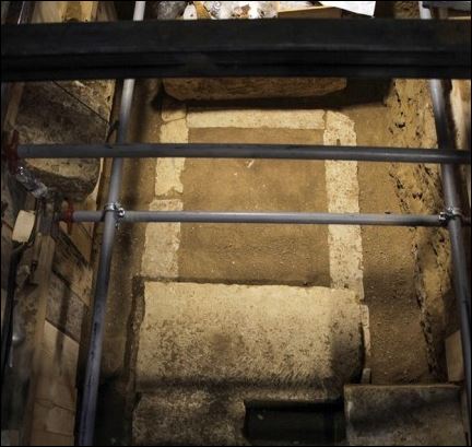 BINTEΟ-Μενδώνη: Δεν είναι ταριχευμένος ο σκελετός της Αμφίπολης