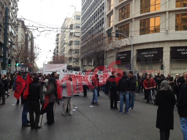 ΤΩΡΑ-ΦΩΤΟ-Διαδηλωτές στην Πατησίων