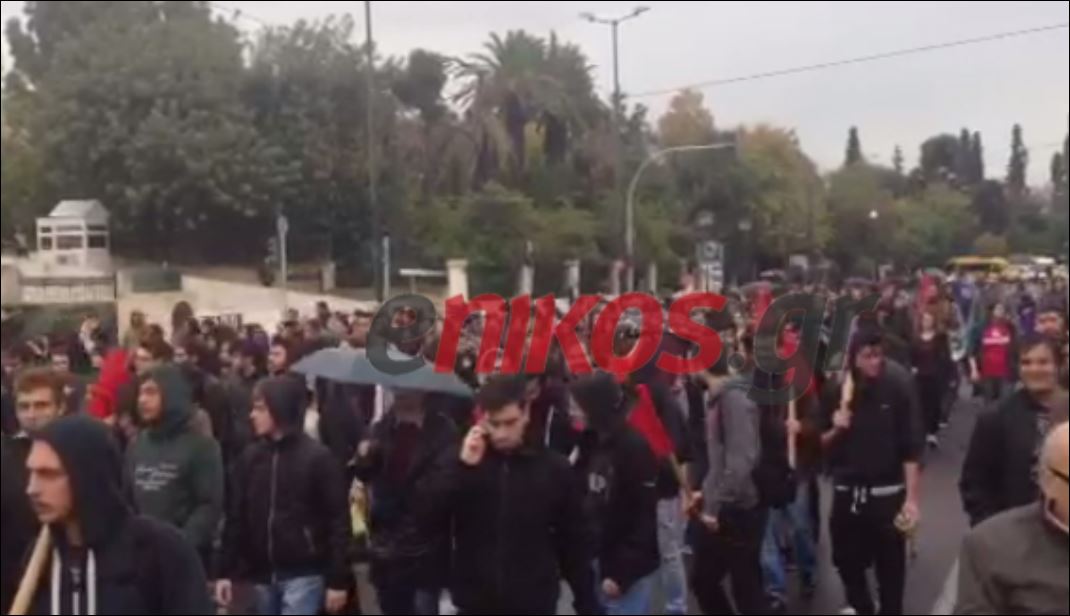 ΒΙΝΤΕΟ-Στη Βουλή η πορεία των φοιτητών