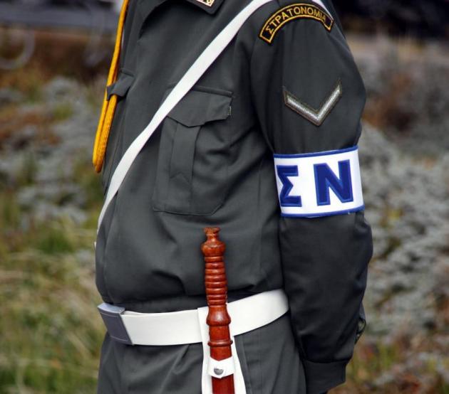 Λεωφορείο τραυμάτισε τον διοικητή της Στρατονομίας Ρόδου