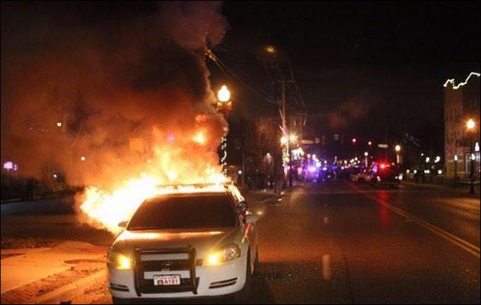 ΒΙΝΤΕΟ-Ταραχές και επεισόδια στο Φέργκιουσον