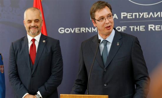 ΒΙΝΤΕΟ-Η δημόσια σύγκρουση του Σερβού και του Αλβανού πρωθυπουργού για το Κόσοβο