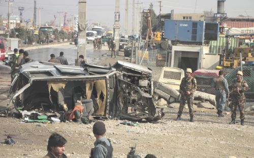 ΦΩΤΟ-Πέντε οι νεκροί από το μακελειό των Ταλιμπάν