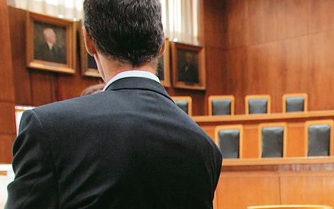 Τριήμερη προειδοποιητική αποχή των δικηγόρων