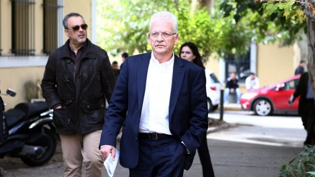 Σενάριο για Σαρρή και ΣΥΡΙΖΑ