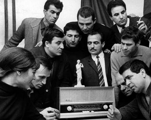 Η εκπομπή του Παύλου Μπακογιάννη στο Μόναχο