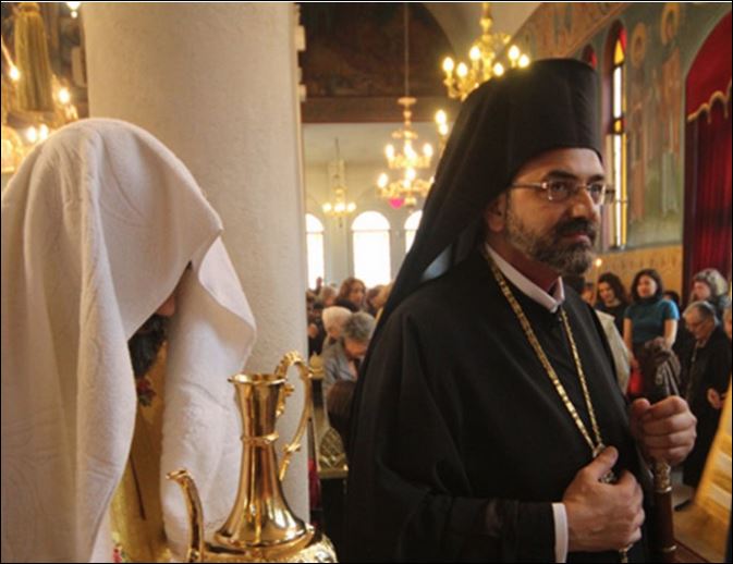 ΦΩΤΟ-Ποιος ηθοποιός χειροτονήθηκε Διάκονος