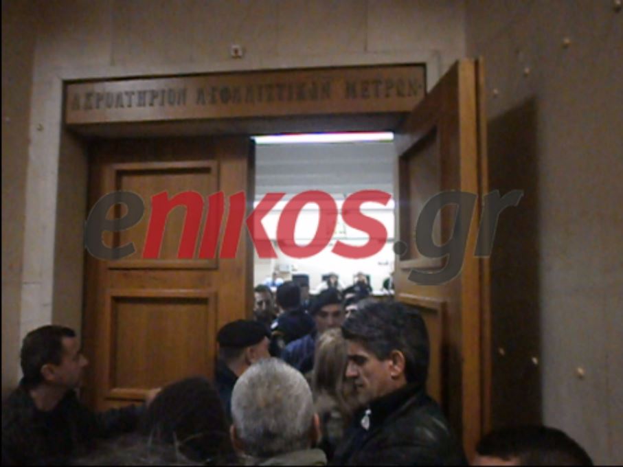 ΒΙΝΤΕΟ-Η στιγμή της έντασης στα δικαστήρια Θεσσαλονίκης