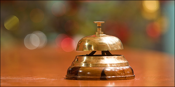 Δες που αυξήθηκαν και που μειώθηκαν οι τιμές των ξενοδοχείων για τις γιορτές