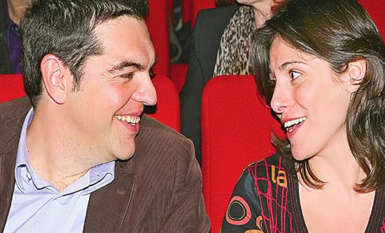 Διακριτικά στο πλευρό του Αλέξη Τσίπρα…