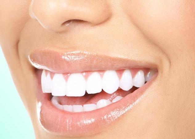 Γιατί σφίγγουμε τα δόντια μας όταν νιώθουμε άγχος;