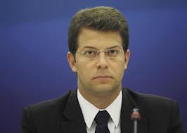 ‘Αλλη μία παραίτηση για τις εκλογές