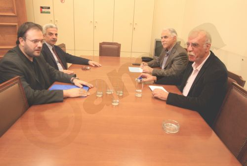 Συνάντηση αντιπροσωπειών ΣΥΡΙΖΑ-ΔΗΜΑΡ