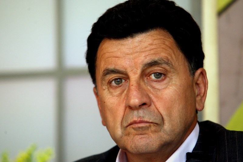 «Παρών» θα ψηφίσει ο Μουτσινάς