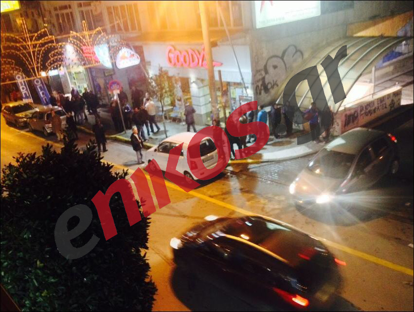 ΤΩΡΑ-ΦΩΤΟ-Επεισόδια στη Βέροια