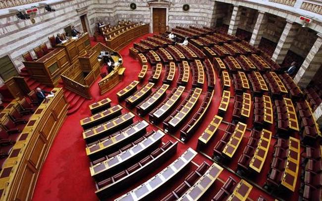 «Πέρασαν» 42 τροπολογίες το Σάββατο στη Βουλή