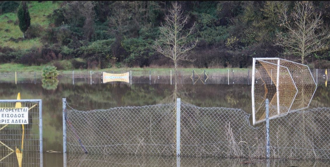 ΦΩΤΟ-Πλημμύρισαν χωριά της Ηπείρου