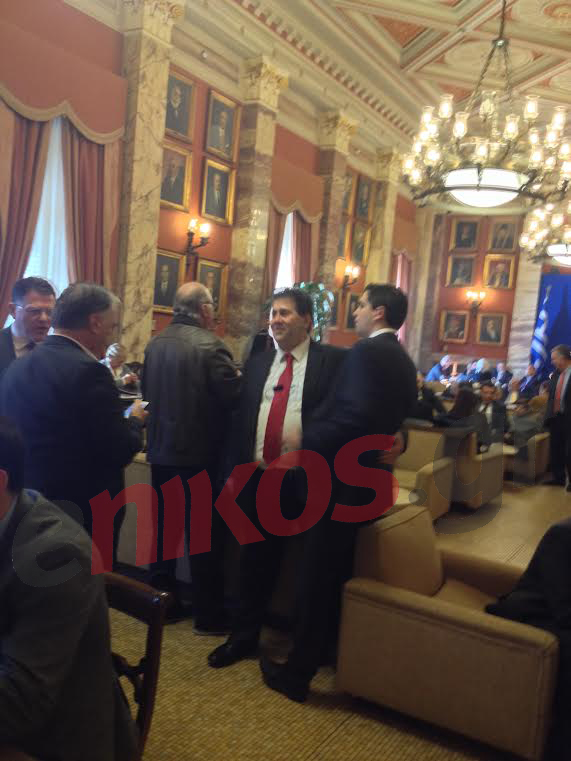 ΤΩΡΑ – Ο Τζαμτζής και ο Χρήστος Δήμας στο εντευκτήριο – ΦΩΤΟ