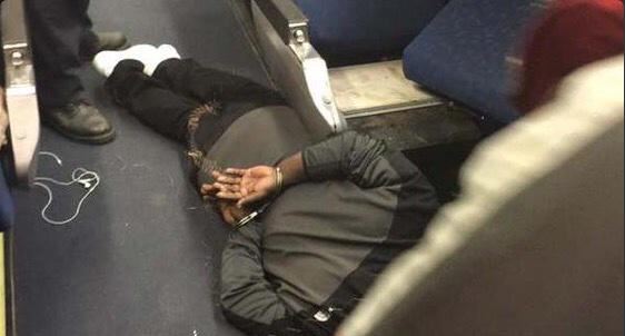 ΦΩΤΟ-Επίθεση με μαχαίρι σε τρένο στο Μίτσιγκαν