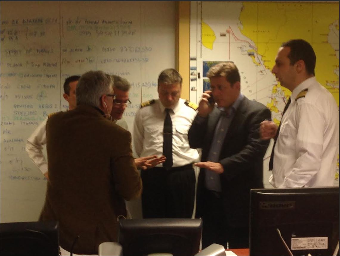 Στο κέντρο επιχειρήσεων του Λιμενικού ο Βαρβιτσιώτης – ΦΩΤΟ