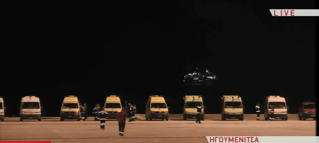 Στην Ηγουμενίτσα έδεσε το πλοίο με τους 69 διασωθέντες – ΤΩΡΑ