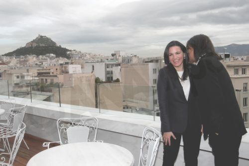 Το φιλί του Ψινάκη στην Κεφαλογιάννη – ΦΩΤΟ