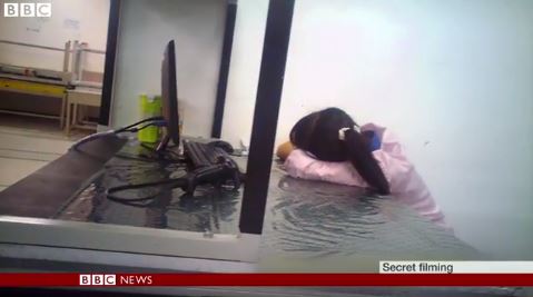 Σοκ-Εξουθενωμένοι εργάτες γνωστής εταιρείας κοιμούνται εν ώρα εργασίας – ΒΙΝΤΕΟ